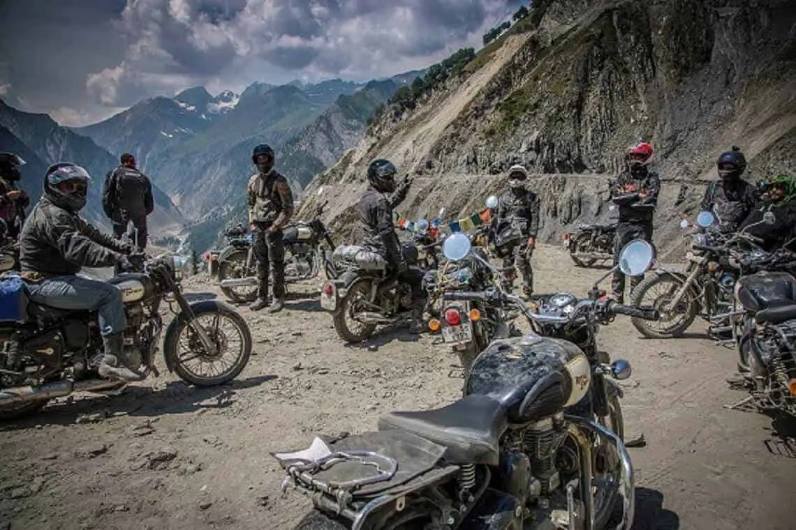 Motorcycle-Tour-Himalaya-08.webp